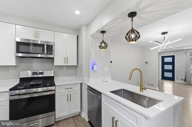 610 GALVESTON PL SE, Washington, DC 20032