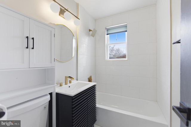 610 GALVESTON PL SE, Washington, DC 20032