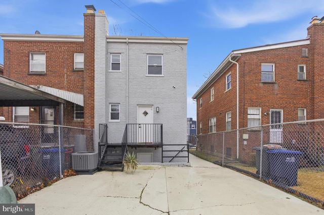 610 GALVESTON PL SE, Washington, DC 20032