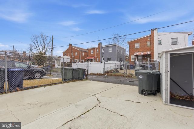 610 GALVESTON PL SE, Washington, DC 20032