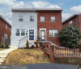 610 GALVESTON PL SE, Washington, DC 20032