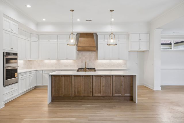 1176 Westhaven Blvd, Franklin, TN 37064