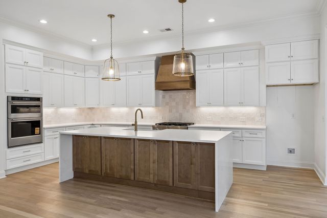 1176 Westhaven Blvd, Franklin, TN 37064