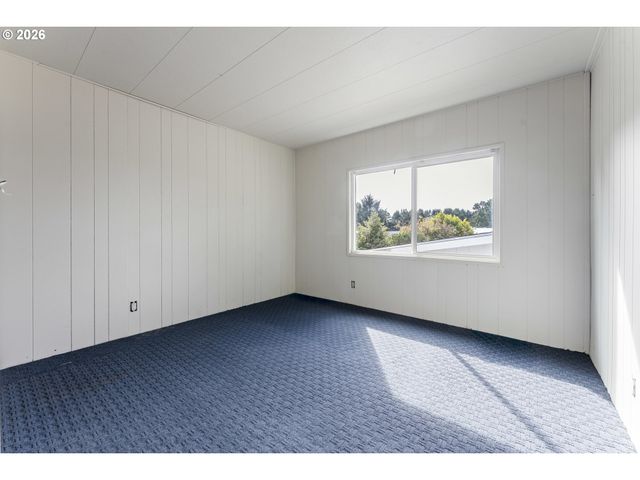 1600 RHODODENDRON Dr 415, Florence, OR 97439