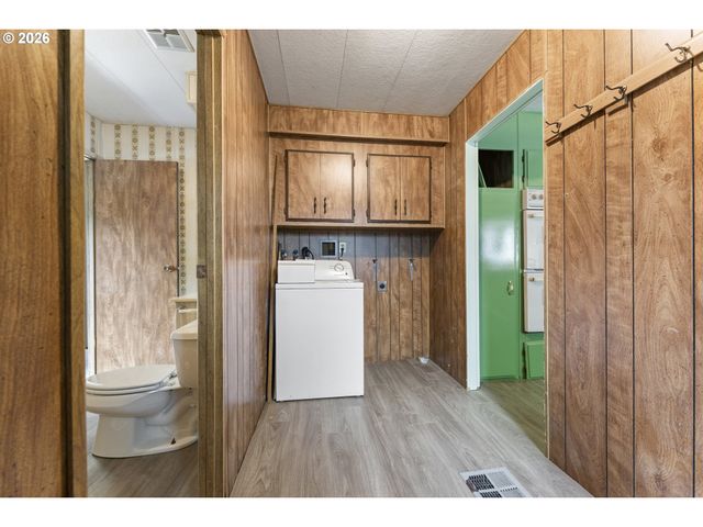 1600 RHODODENDRON Dr 415, Florence, OR 97439