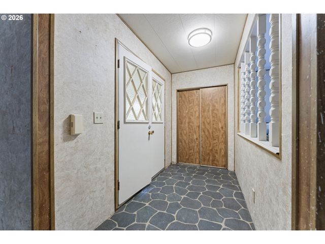 1600 RHODODENDRON Dr 415, Florence, OR 97439