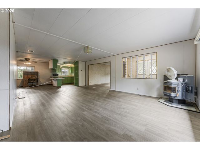 1600 RHODODENDRON Dr 415, Florence, OR 97439