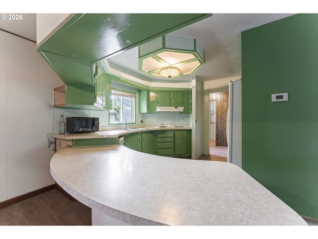 1600 RHODODENDRON Dr 415, Florence, OR 97439