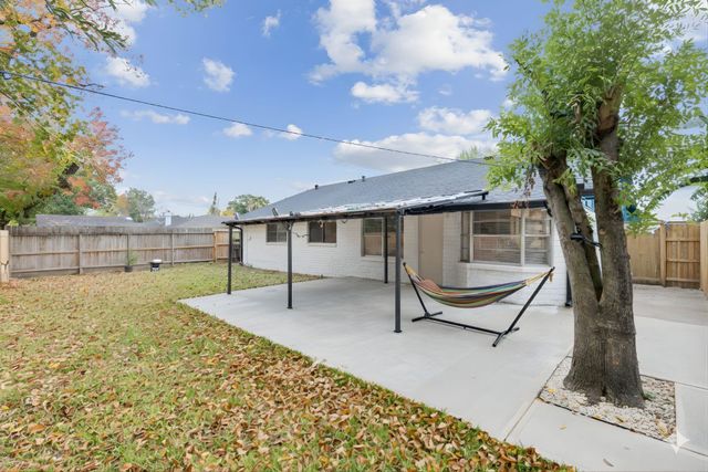 12022 Stroud Drive, Houston, TX 77072