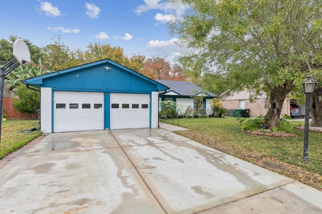 12022 Stroud Drive, Houston, TX 77072