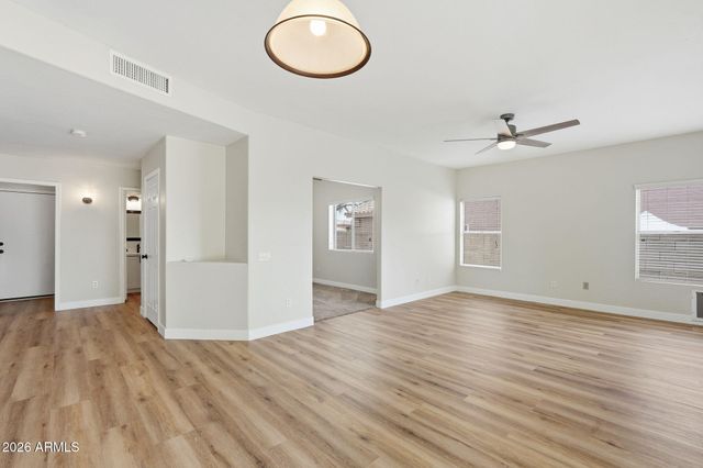 6046 E RIVERDALE Street, Mesa, AZ 85215