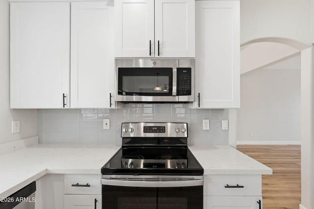 6046 E RIVERDALE Street, Mesa, AZ 85215