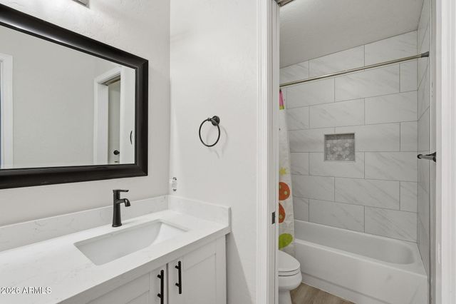 6046 E RIVERDALE Street, Mesa, AZ 85215