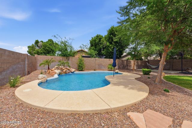 6046 E RIVERDALE Street, Mesa, AZ 85215