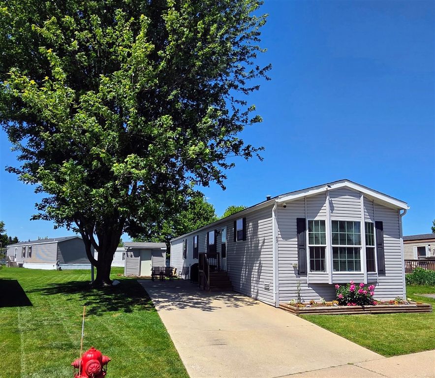 6988 Mckean Road 49, Ypsilanti, MI 48197