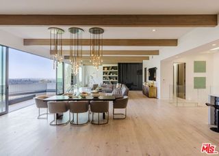 8842 Evanview Drive, Los Angeles, CA 90069