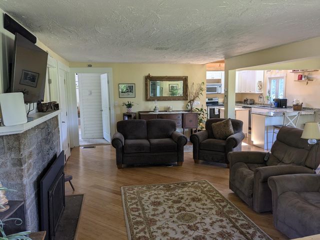 30 Hannah Dustin Drive, Concord, NH 03301