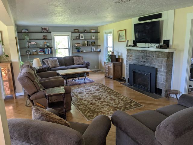 30 Hannah Dustin Drive, Concord, NH 03301