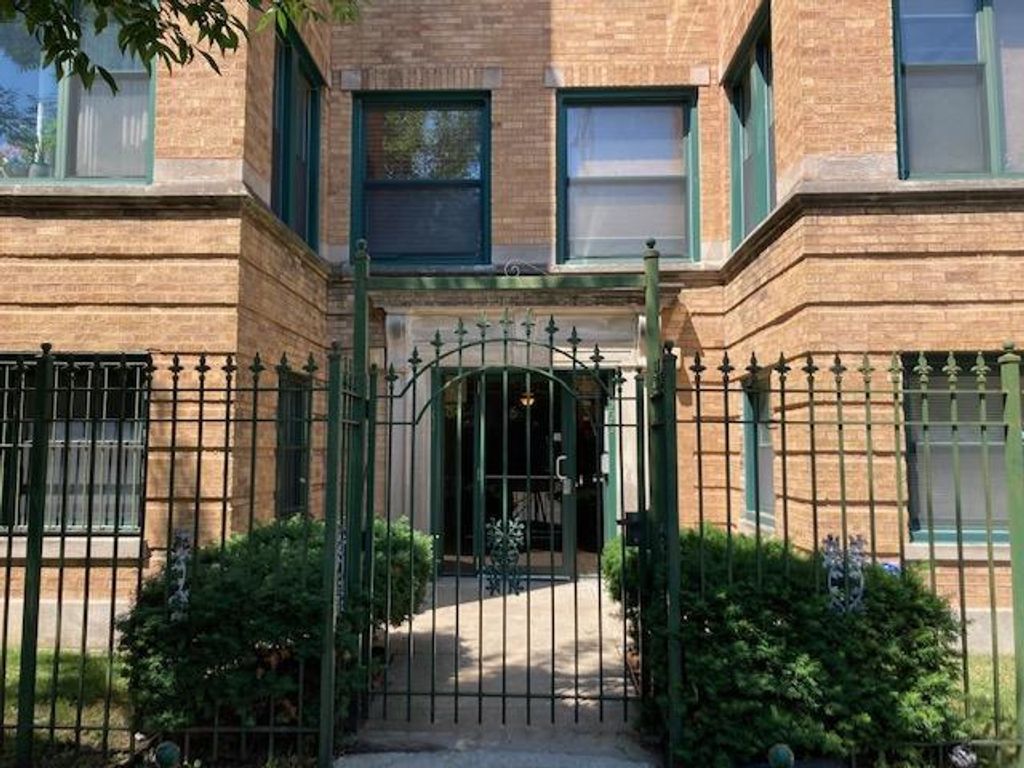 7308 S Yates Boulevard 1, Chicago, IL 60649