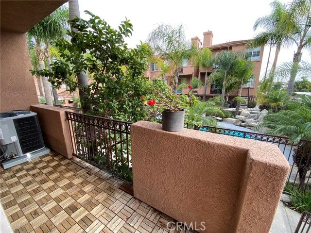 21852 S Vermont 8, Torrance, CA 90502