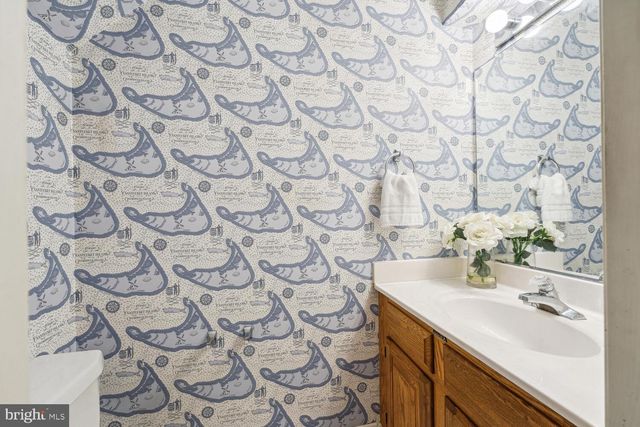 6817 SIGNATURE CIR, Alexandria, VA 22310