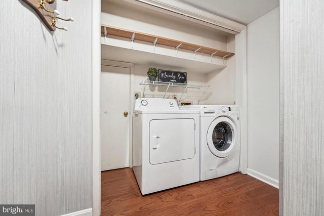 6817 SIGNATURE CIR, Alexandria, VA 22310