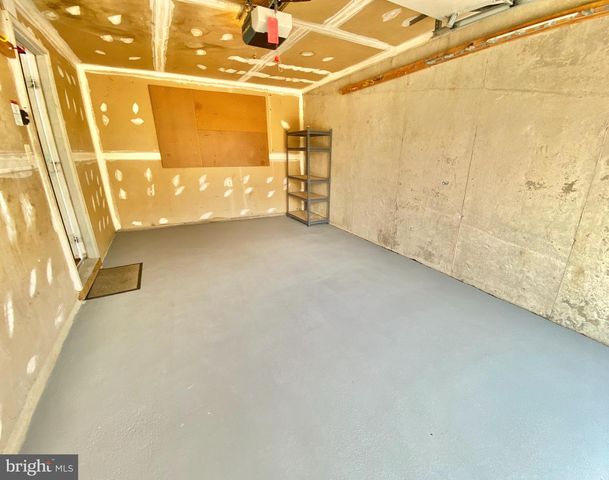 6817 SIGNATURE CIR, Alexandria, VA 22310