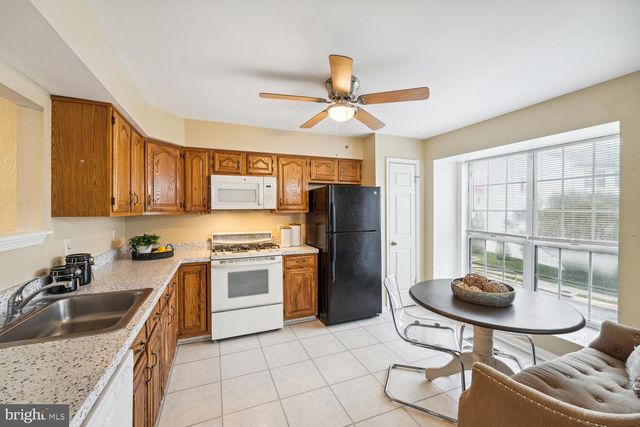 6817 SIGNATURE CIR, Alexandria, VA 22310
