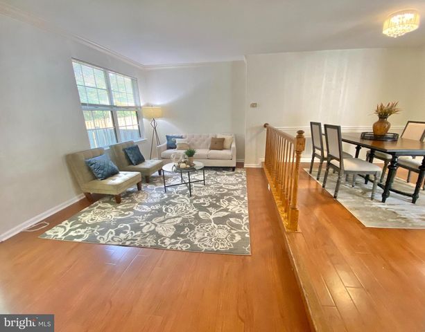 6817 SIGNATURE CIR, Alexandria, VA 22310