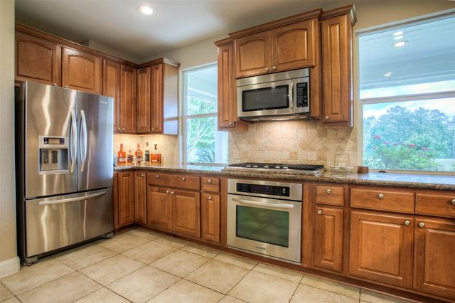 1634 Topaz Trail, Willis, TX 77378