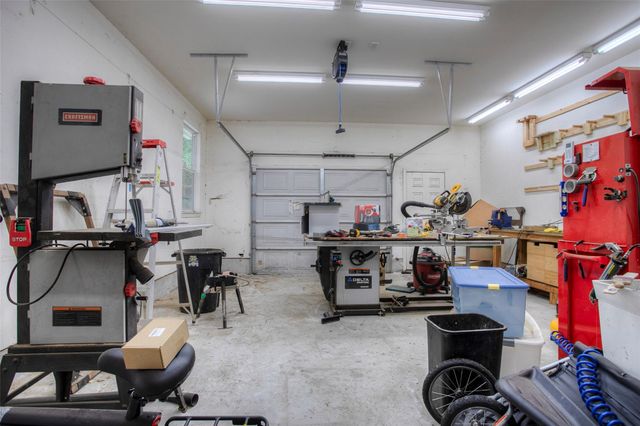 1634 Topaz Trail, Willis, TX 77378