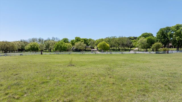 Lot 16 W Hidden Meadow Court, Cresson, TX 76035