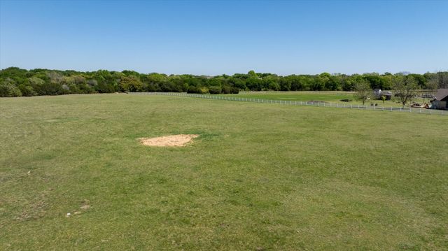 Lot 16 W Hidden Meadow Court, Cresson, TX 76035
