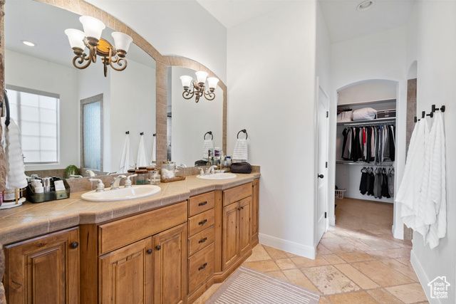 2032 E CIRCLE RIDGE DR DR, St. George, UT 84790