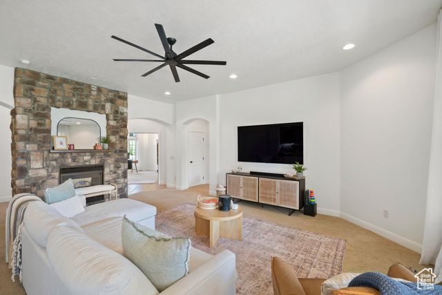 2032 E CIRCLE RIDGE DR DR, St. George, UT 84790