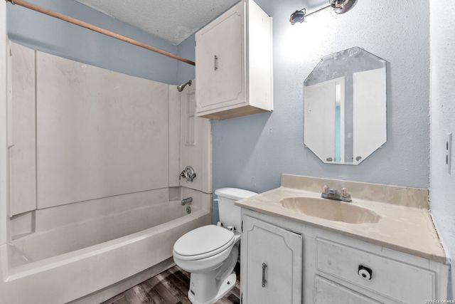 4807 BORCHERS DR, Kirby, TX 78219