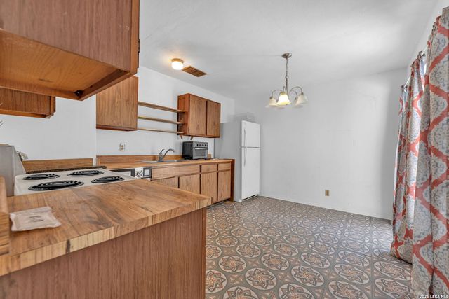 4807 BORCHERS DR, Kirby, TX 78219