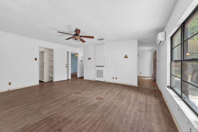 4807 BORCHERS DR, Kirby, TX 78219