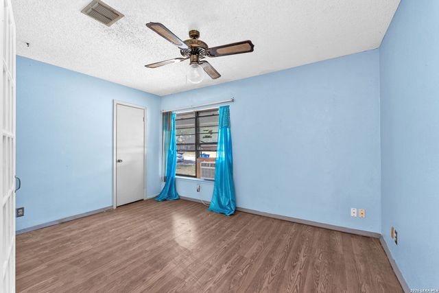 4807 BORCHERS DR, Kirby, TX 78219