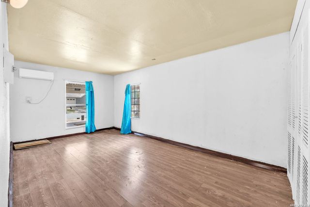 4807 BORCHERS DR, Kirby, TX 78219