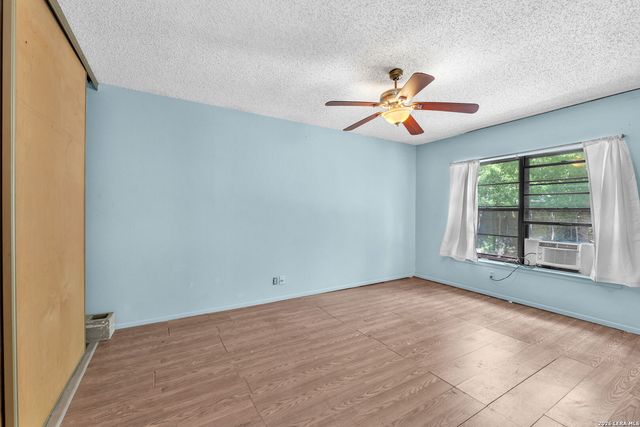 4807 BORCHERS DR, Kirby, TX 78219