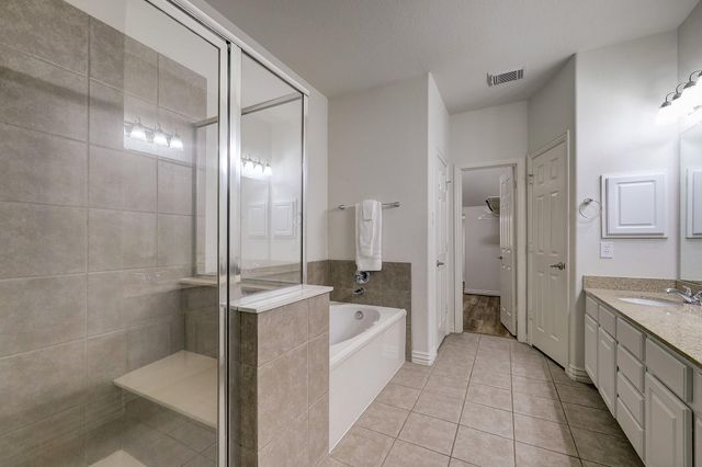 3 Crocus Petal Street, The Woodlands, TX 77382