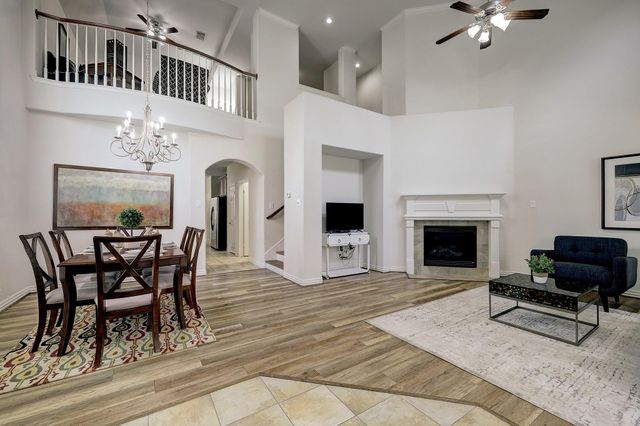 3 Crocus Petal Street, The Woodlands, TX 77382