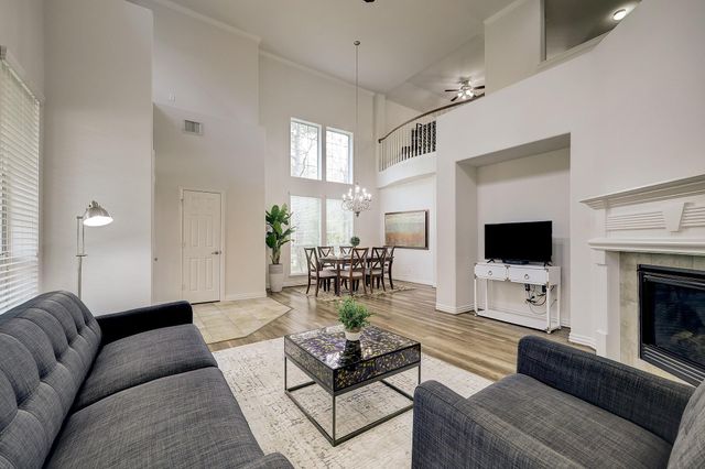3 Crocus Petal Street, The Woodlands, TX 77382