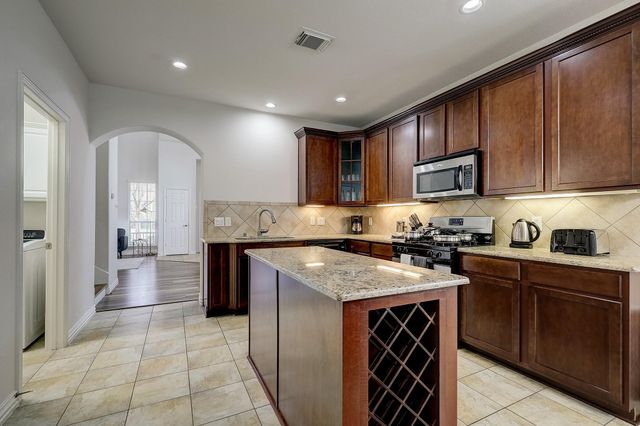 3 Crocus Petal Street, The Woodlands, TX 77382