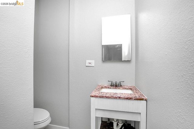 1160 West St, Pittsburg, CA 94565