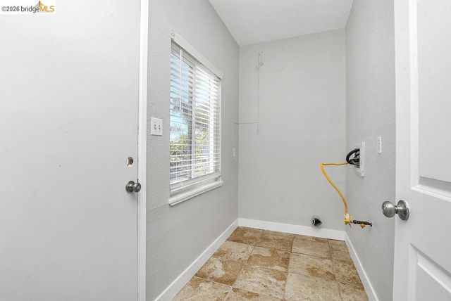 1160 West St, Pittsburg, CA 94565