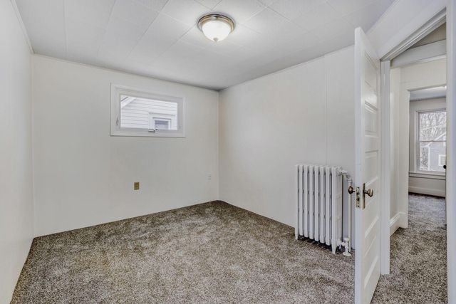 595 Hawthorne Avenue E, Saint Paul, MN 55130