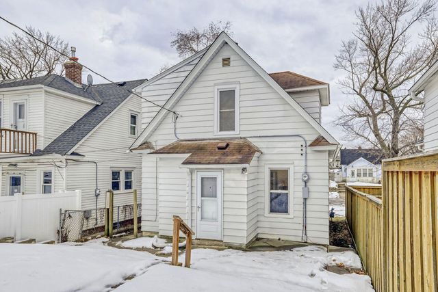 595 Hawthorne Avenue E, Saint Paul, MN 55130