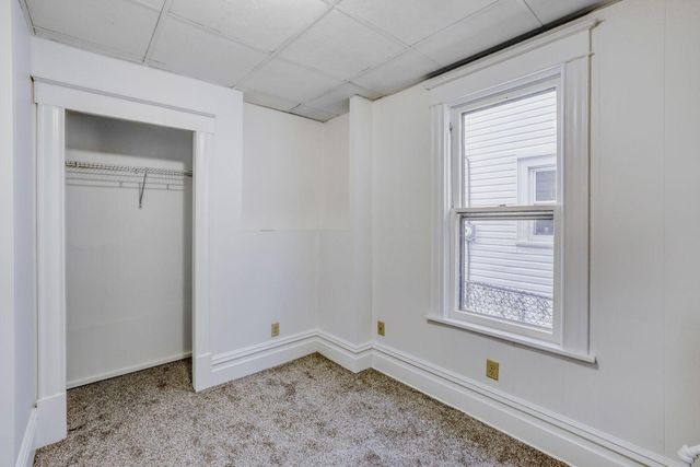 595 Hawthorne Avenue E, Saint Paul, MN 55130